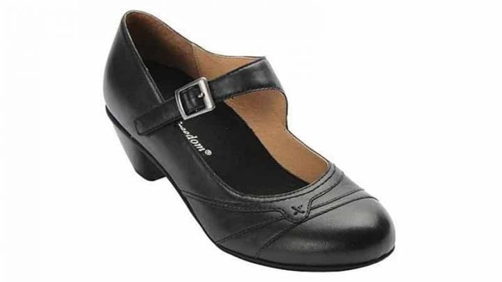 comfortable shoes for dresses